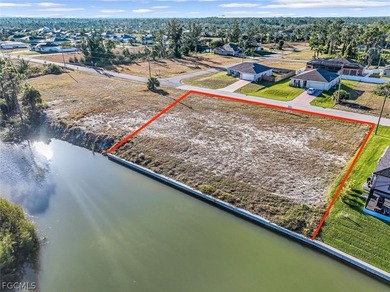 Triple lot *NEW SEAWALL INSTALLED* Rare oversized lot located in - photo 1