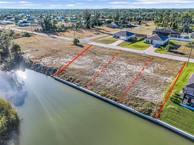 Triple lot *NEW SEAWALL INSTALLED* Rare oversized lot located in - photo 2