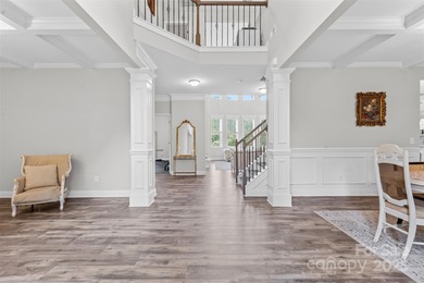Welcome to this impeccably maintained, farmhouse-inspired - photo 3