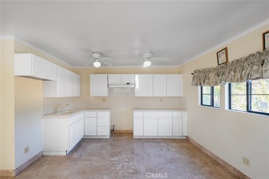 2240 Foothill Blvd - photo 23