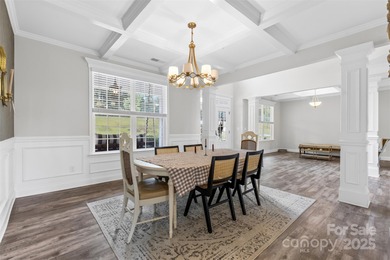 Welcome to this impeccably maintained, farmhouse-inspired - photo 5