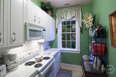 Experience life on Jones Street, considered one of the most - photo 28