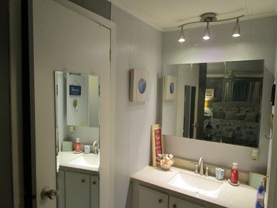 Welcome to this beautifully maintained 2-bedroom, 2-bath home - photo 45