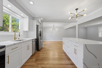 Welcome to this stunning Colonial nestled in the heart of - photo 5