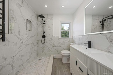 Welcome to this stunning Colonial nestled in the heart of - photo 9
