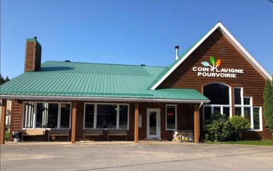 (private lake, pond, creek) Commercial For Sale in Saint-Côme QC