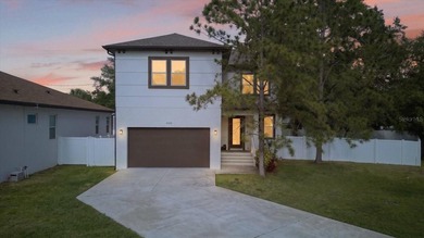 Located in South Tampa, this home blends modern design, quality - photo 2