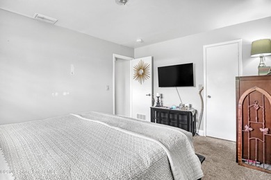Welcome Home! Don't miss this beautifully maintained gem - photo 14