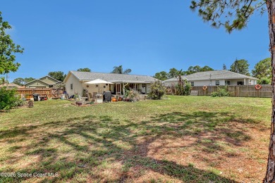 Welcome Home! Don't miss this beautifully maintained gem - photo 20