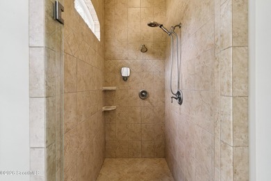 Luxurious resort style living on a cul-de-sac and golf course - photo 23