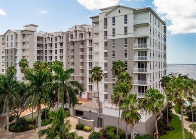 Caloosahatchee River Condo For Sale in Fort Myers Florida