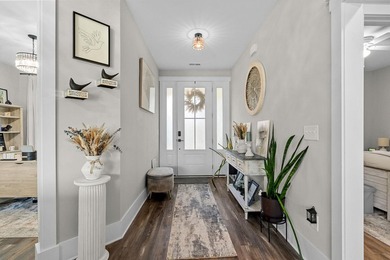 Incredible opportunity to purchase this waterfront 3 bedroom, 2 - photo 6