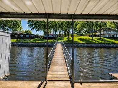 PRICE IMPROVEMENT!! TURNKEY Lake of the Ozarks getaway + - photo 9