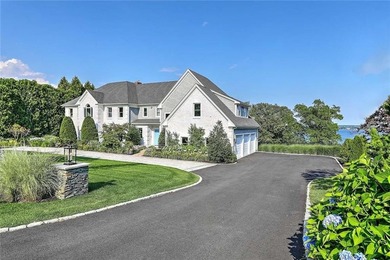 STUNNING WATERFRONT RETREAT ON THE SAKONNET RIVER. Welcome to - photo 2