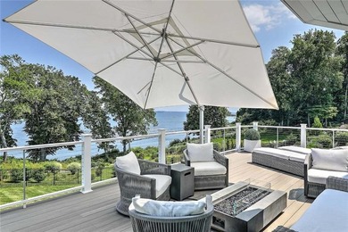 STUNNING WATERFRONT RETREAT ON THE SAKONNET RIVER. Welcome to - photo 3