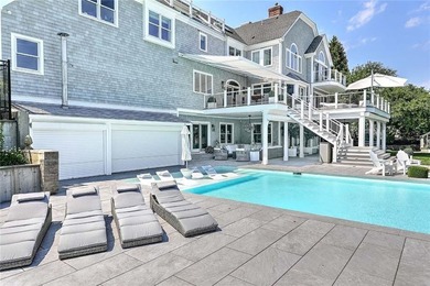 STUNNING WATERFRONT RETREAT ON THE SAKONNET RIVER. Welcome to - photo 10