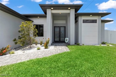 Cape Coral Lakes Area Home For Sale in Cape Coral Florida