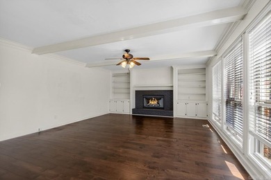 Tucked at the end of a quiet cul de sac on nearly half an acre - photo 4