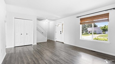 Welcome home to this beautifully updated, move-in ready Colonial - photo 4