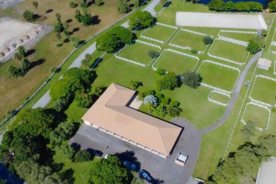 (private lake, pond, coastal) Home Active Under Contract in Loxahatchee Florida