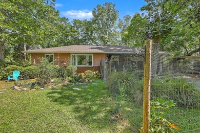 This quaint brick ranch is the perfect starter home or first - photo 5