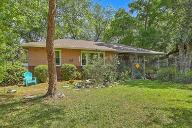 This quaint brick ranch is the perfect starter home or first - photo 6