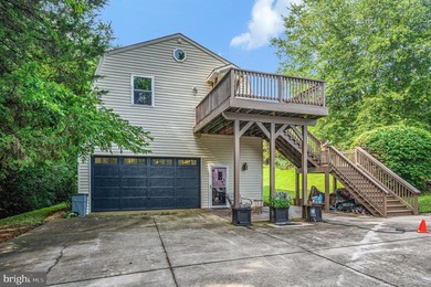 A Rare Lake Anna Legacy Property - 5.2 Acres, 600 Feet of - photo 3