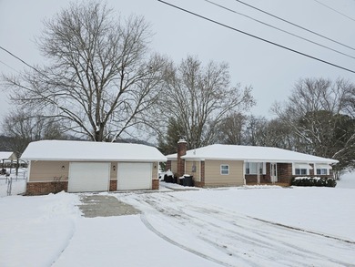 Pigeon River Home For Sale in Newport Tennessee