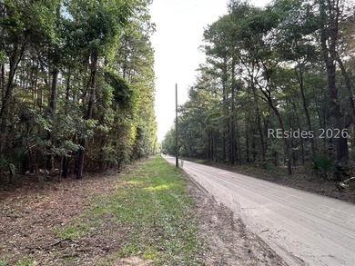 Looking for a Daufuskie homesite without POA fees and flexible - photo 3