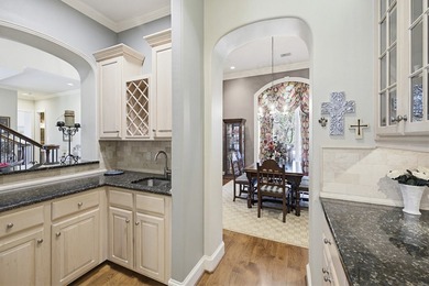 Located in the highly sought-after guarded and gated golf course - photo 16