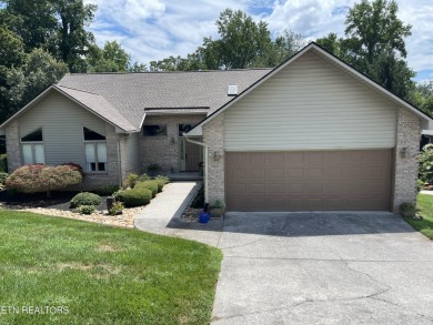 Lake Home For Sale in Loudon, Tennessee