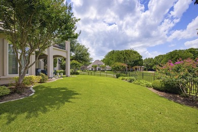 Located in the highly sought-after guarded and gated golf course - photo 34