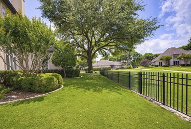 Located in the highly sought-after guarded and gated golf course - photo 35