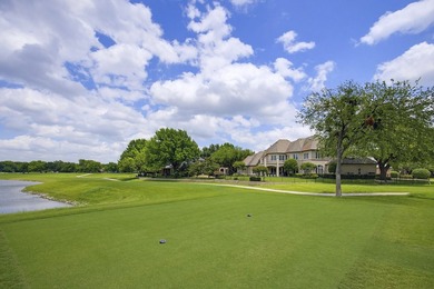Located in the highly sought-after guarded and gated golf course - photo 37
