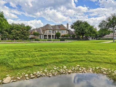 Located in the highly sought-after guarded and gated golf course - photo 38