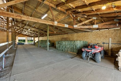 Welcome to Crescent Bend Farm!-A meticulously cared for - photo 8
