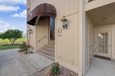 Welcome to this top-floor end-unit condo in Cypress Bay, located - photo 2