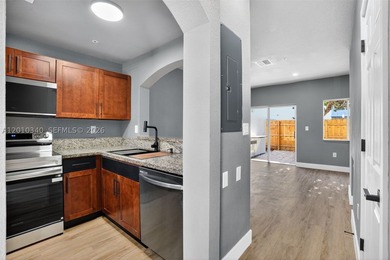 Location! Location! Enjoy living minutes away from ALL that - photo 4