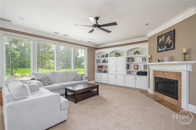 Nestled in a quiet cul-de-sac in desirable Oakridge, this - photo 13