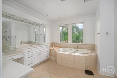 Nestled in a quiet cul-de-sac in desirable Oakridge, this - photo 21
