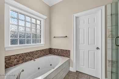 Live the lifestyle you've been dreaming of in the gated golf - photo 23