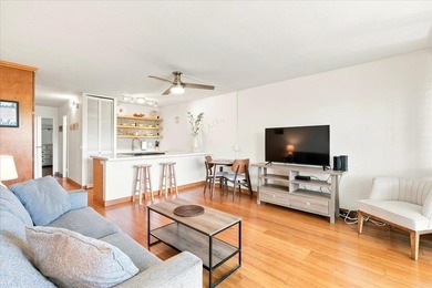 Ideally positioned in one of the most desirable locations within - photo 3
