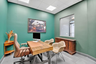 Beautifully renovated, high-end commercial space in prime sunny - photo 27