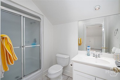 Nestled in a quiet cul-de-sac in desirable Oakridge, this - photo 28