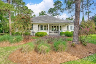 Nestled in a quiet cul-de-sac in desirable Oakridge, this - photo 34