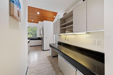 Walkable to the beaches of Palmetto Dunes, this Hilton Head - photo 44