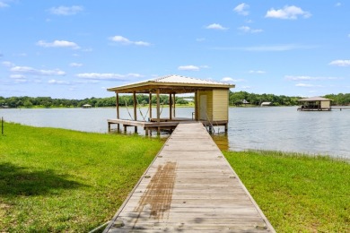 Recent Custom Build on 2.75 Acres!!! - photo 25