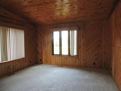 Very spacious and private location. Walking distance to the lake - photo 8