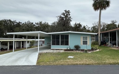 Lake Home For Sale in Fruitland Park, Florida