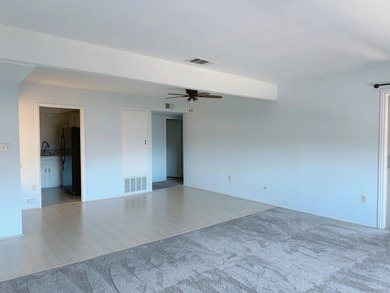 Welcome to a great opportunity to own this spacious 1252 square - photo 3